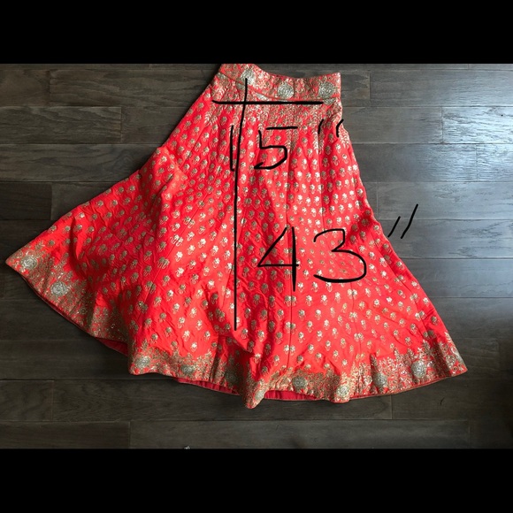 Bridal Lehenga - Picture 4 of 7